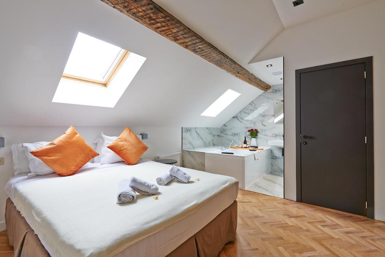 Hotel Les Ecrins Brussel Bagian luar foto