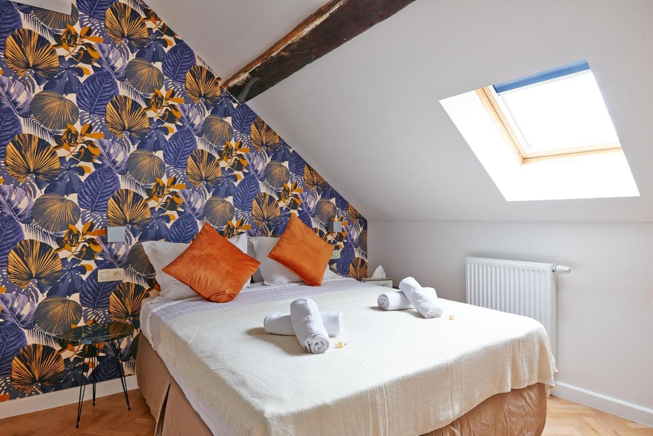 Hotel Les Ecrins Brussel Bagian luar foto