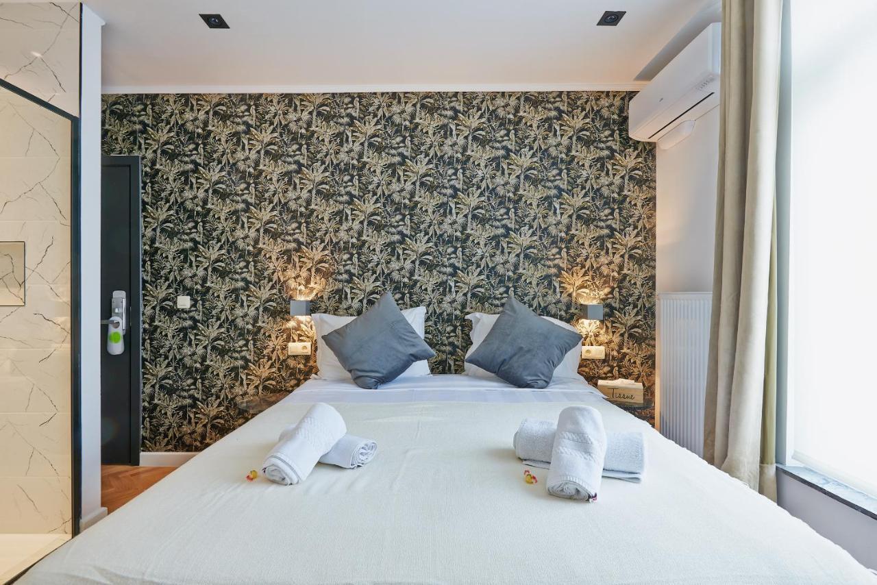 Hotel Les Ecrins Brussel Bagian luar foto