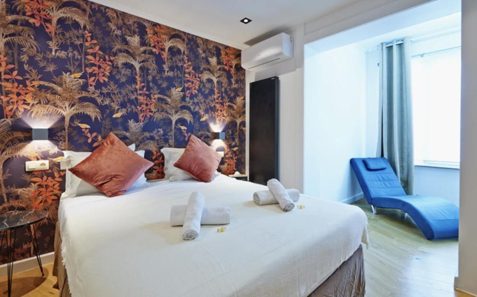 Hotel Les Ecrins Brussel Bagian luar foto