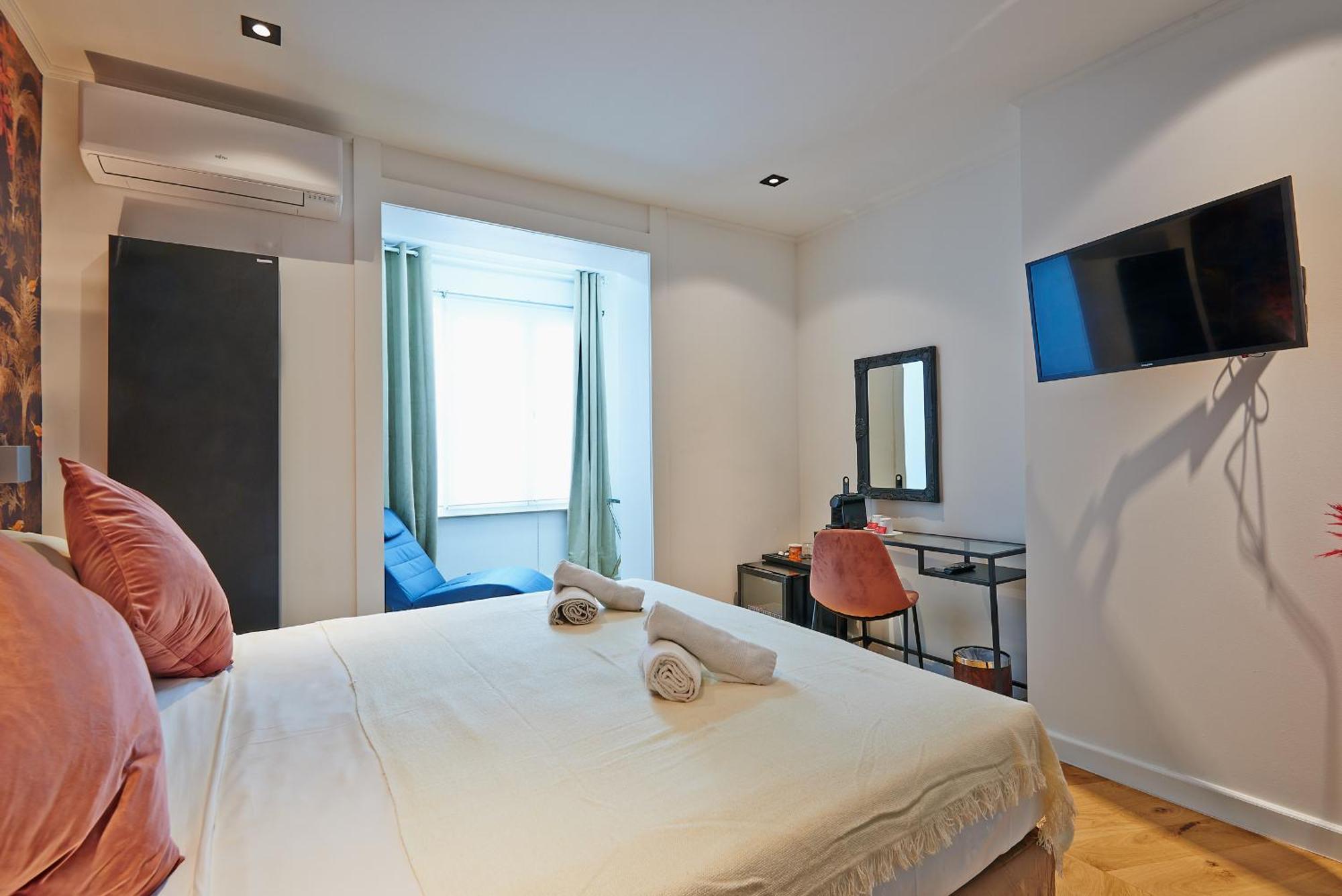 Hotel Les Ecrins Brussel Bagian luar foto