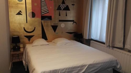 Hotel Les Ecrins Brussel Bagian luar foto
